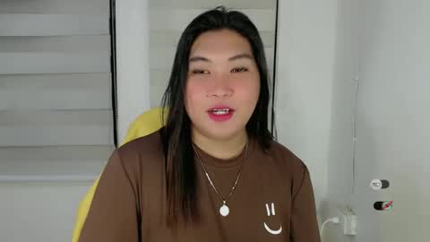 Snapshot of clairewntr_ chatting on March 11, 8:41 am CLAIRE online show from March 11, 8:41 am