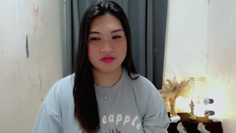 Snapshot of clairewntr_ chatting on September 14, 7:32 am CLAIRE online show from September 14, 7:32 am