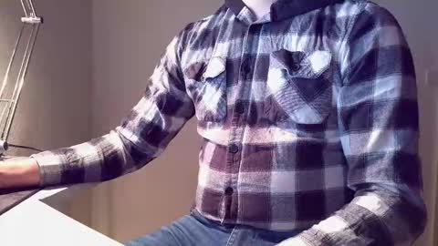 clamshive7 online show from January 9, 9:42 pm