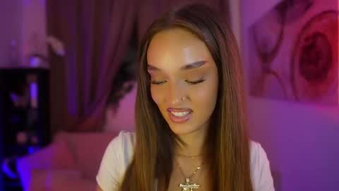 Snapshot of clara_smile chatting on September 14, 6:31 pm Clara smile online show from September 14, 6:31 pm