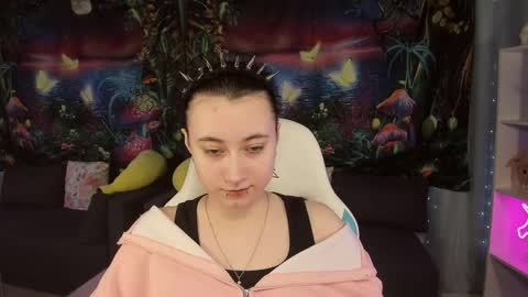 clarabenson online show from April 7, 10:34 pm