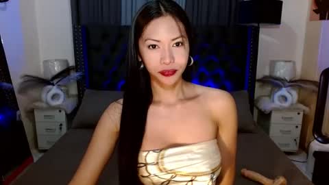 clara online show from August 6, 3:54 pm