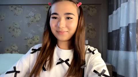 Snapshot of claribelatienza chatting on October 8, 9:04 am Yuna online show from October 8, 9:04 am