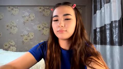 Snapshot of claribelatienza chatting on October 18, 11:47 am Yuna online show from October 18, 11:47 am