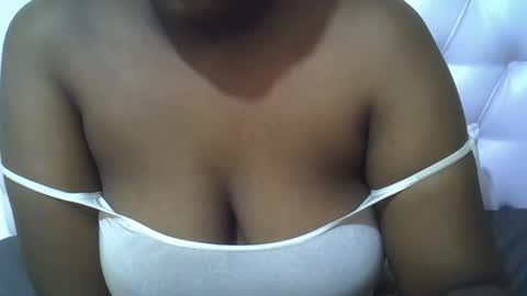 classy_zoey online show from October 2, 8:02 am