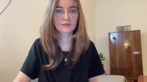 classyandgirly online show from December 21, 8:10 pm