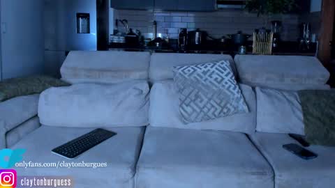 claytonburgues online show from September 30, 4:45 am