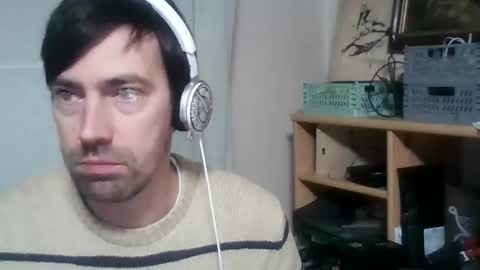 Surfer-dude online show from December 5, 7:22 pm