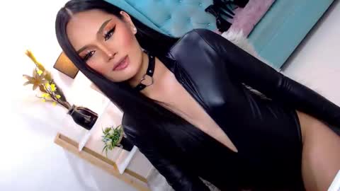 Cleo online show from October 27, 11:27 pm