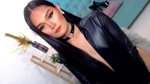 Cleo online show from November 7, 12:57 am