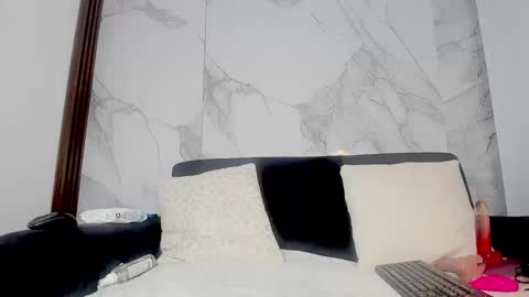 cleopatriagad online show from March 19, 1:11 am