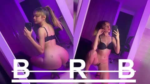Snapshot of cleosexxx chatting on October 9, 3:12 am cleo y maikol online show from October 9, 3:12 am