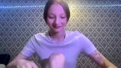 Cleo online show from December 20, 6:04 pm