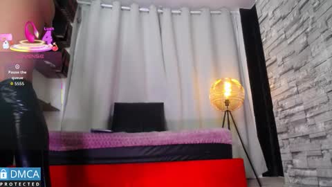 Snapshot of clhoee_ chatting on September 29, 3:05 am Clhoe online show from September 29, 3:05 am