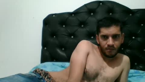 Snapshot of clickeame chatting on October 22, 12:40 pm clickeame online show from October 22, 12:40 pm