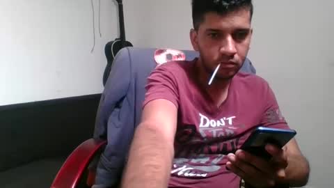 Snapshot of clickeame chatting on September 24, 12:45 pm clickeame online show from September 24, 12:45 pm