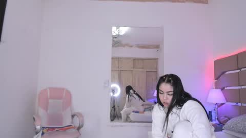 Cloe Online de 600 a 1400 online show from February 19, 6:10 pm