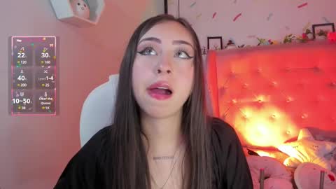 Snapshot of cloe_martinez_ chatting on February 10, 9:47 pm Cloe online show from February 10, 9:47 pm