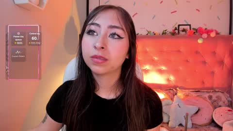 Snapshot of cloe_martinez_ chatting on February 5, 8:35 pm Cloe online show from February 5, 8:35 pm
