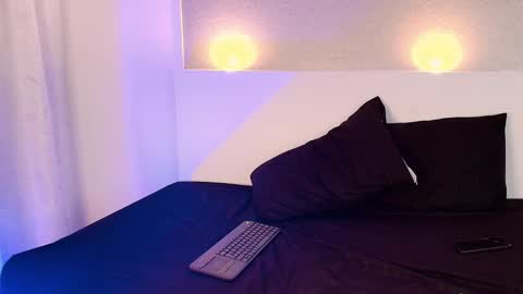 Cloe online show from March 10, 1:48 pm