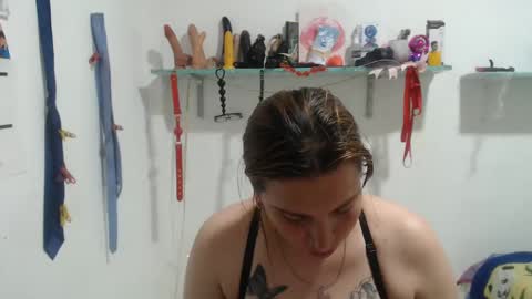 Snapshot of cloepussy chatting on September 15, 7:04 pm cloepussy online show from September 15, 7:04 pm