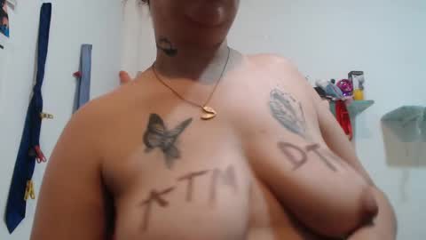 Snapshot of cloepussy chatting on September 11, 6:42 pm cloepussy online show from September 11, 6:42 pm