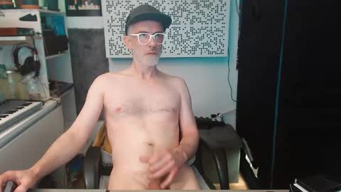 cockrok online show from December 3, 9:17 am