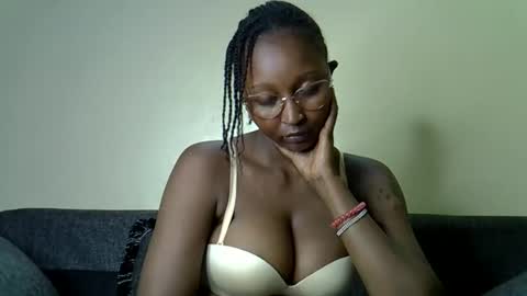 Coco online show from April 22, 5:20 pm