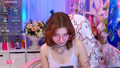 Mia online show from January 8, 5:19 pm