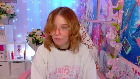 Mia online show from May 23, 4:58 pm