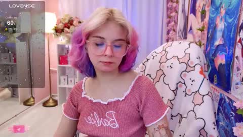 Snapshot of coconut_mia chatting on October 1, 4:28 pm Mia online show from October 1, 4:28 pm