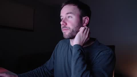 c o f f e e l o u n g e online show from January 7, 6:38 am