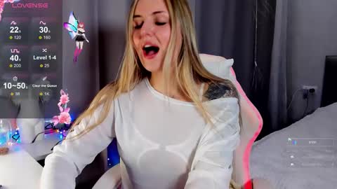 coldcherryeclipse online show from November 27, 8:38 pm