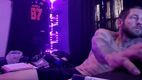 colevan2390 online show from November 13, 1:25 pm