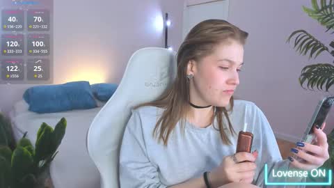 Collen Mon Tue Wed Thu Fri GMT 3 0300am - 0900am  online show from February 10, 5:38 pm