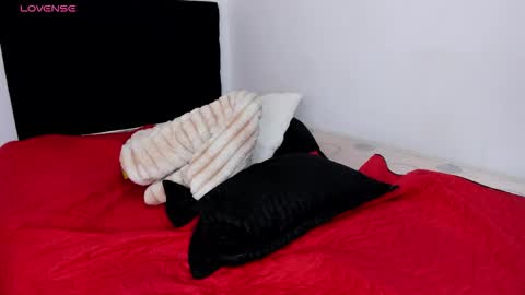 college_muscle_ass online show from March 4, 11:07 am