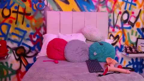 valentina online show from March 1, 2:32 pm