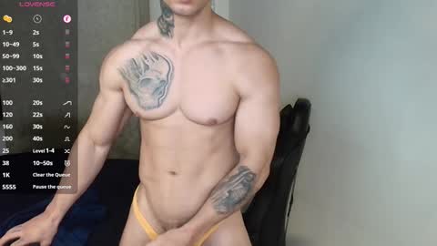 colombianmuscle8 online show from March 11, 4:43 pm