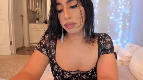 Snapshot of colombiantexas chatting on January 29, 12:54 am ........ Instagram Lorysexys online show from January 29, 12:54 am