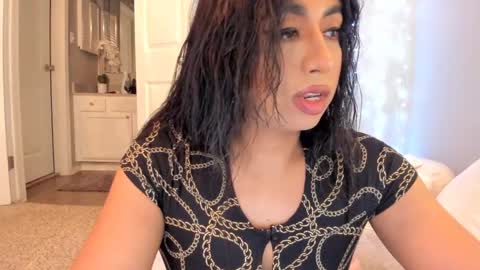 Snapshot of colombiantexas chatting on February 25, 9:37 pm ........ Instagram Lorysexys online show from February 25, 9:37 pm