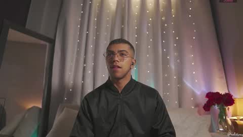 colstorw_ online show from February 20, 10:06 am