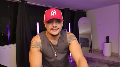 Jhoan online show from December 16, 7:15 am