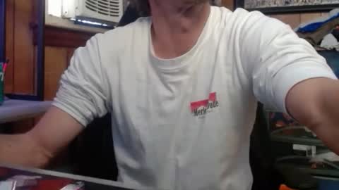 Nelson or ComicKing and sometime Peachy143 online show from February 1, 7:55 pm