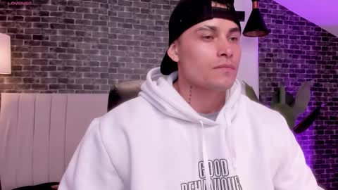 Connor Smith online show from March 13, 2:15 am