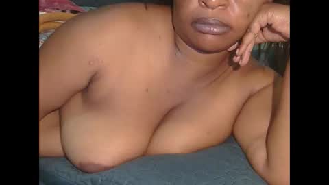 conny online show from December 14, 8:37 pm