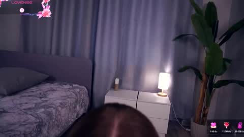 Snapshot of constanceglascov chatting on October 7, 8:32 am Hello im Sofia Welcme to my room .More hugs and kiss for you online show from October 7, 8:32 am