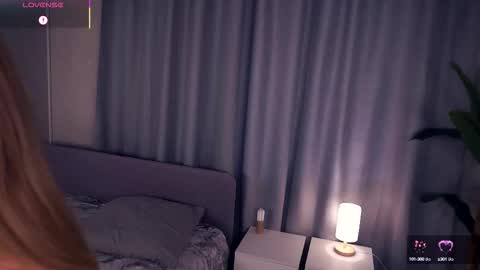 Snapshot of constanceglascov chatting on October 14, 7:22 am Hello im Sofia Welcme to my room .More hugs and kiss for you online show from October 14, 7:22 am