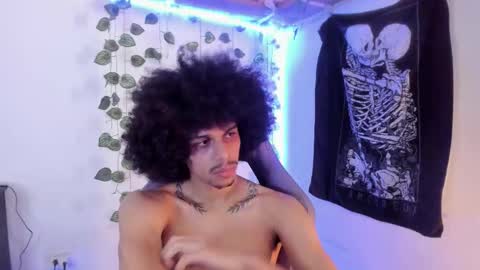 Aaron  online show from March 5, 2:37 pm