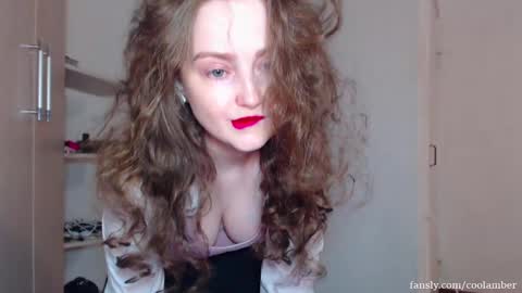 Snapshot of coolamber chatting on March 4, 10:49 pm Amber online show from March 4, 10:49 pm