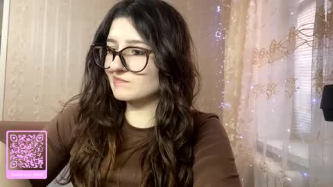 Elisheva online show from February 19, 2:16 pm